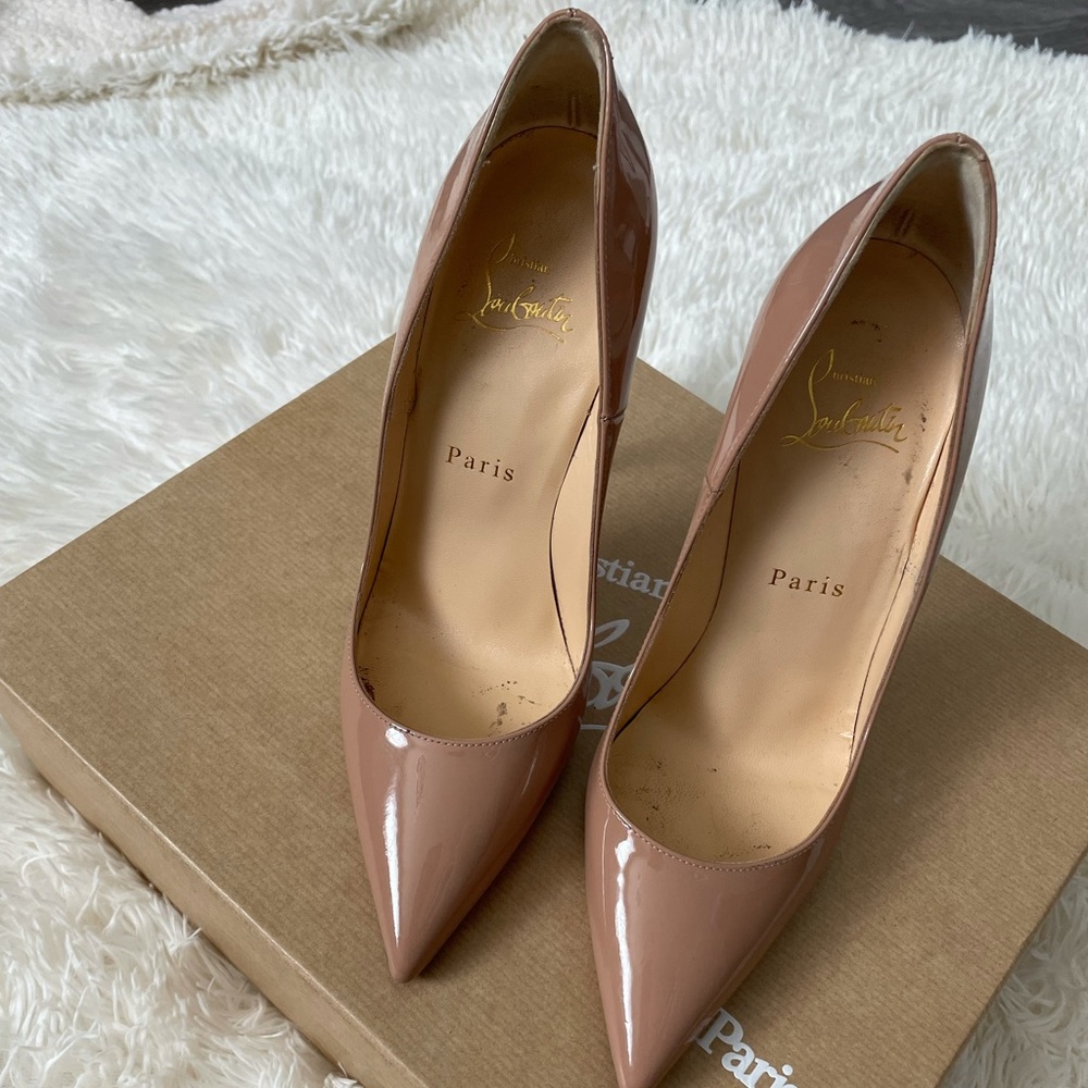 Christian Louboutin So Kate Nude Heels - Picture 2 of 5
